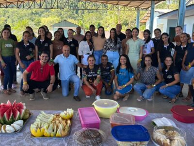Café da manhã reúne servidores da Escola Deonildo Caragnatto lh 94 sul em São Miguel do Guaporé