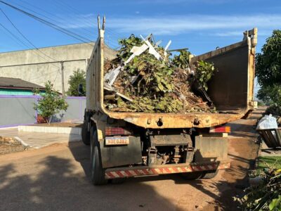 SEMOU SEGUE INTENSIFICANDO SERVIÇOS DE LIMPEZA E MANUTENÇÃO DAS VIAS PÚBLICAS DE SÃO MIGUEL DO GUAPORÉ